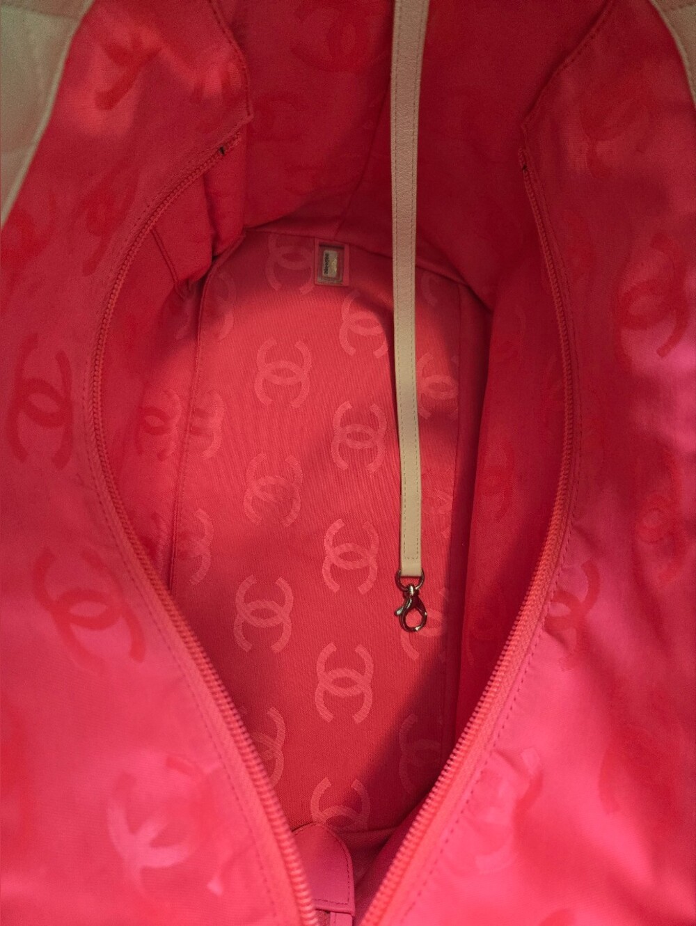 CHANEL Cambon Shoulder Bag - Picture 6 of 11
